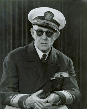 John_Ford_in_admiral's_uniform